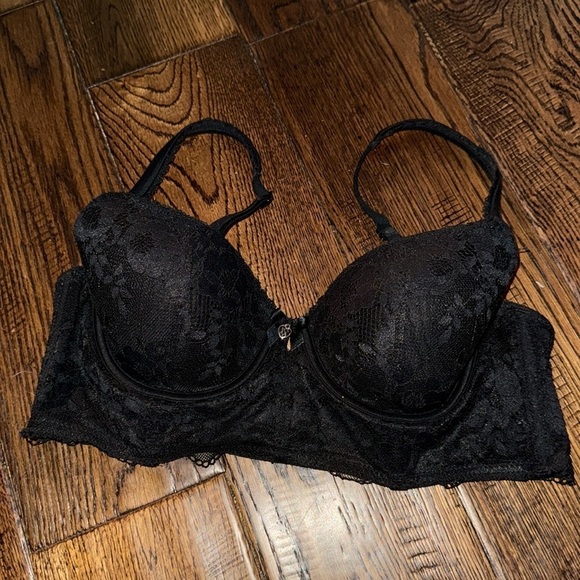 Victoria's Secret Other - Victoria Secret Body Black Lace Demi Bra